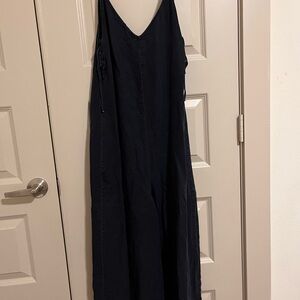 En Creme Black Maxi Dress